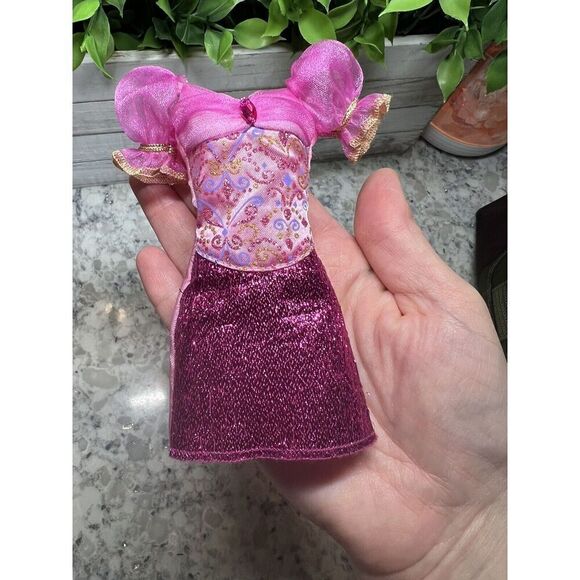 Barbie-Corinne-Doll‎ 3-Three-Musketeers Short-mini Dress ONly~ gold/pink clothes - Picture 3 of 3